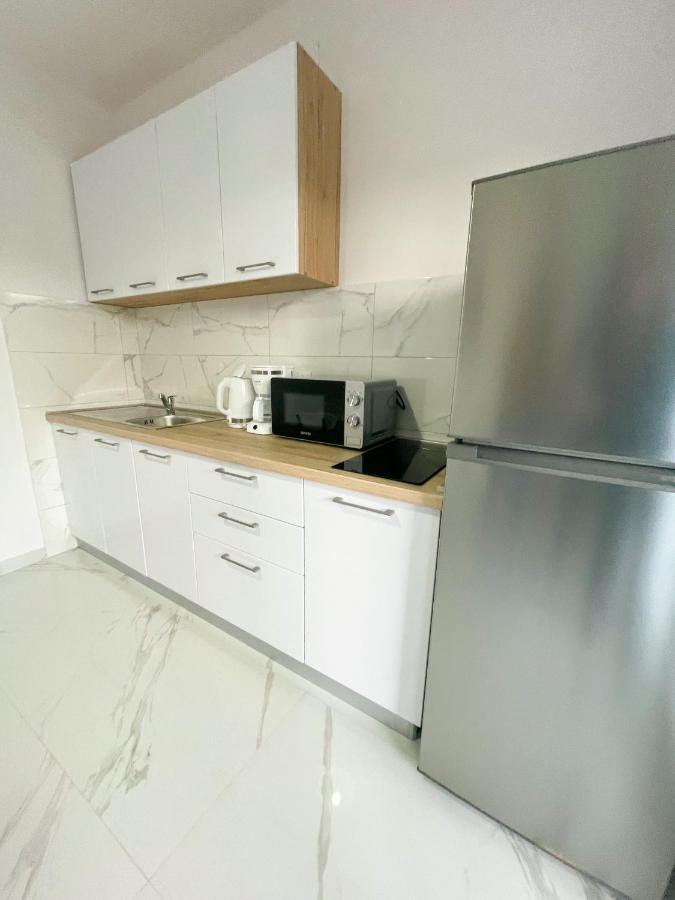 Spacious Apartment Amaros Korcula Town Exterior photo